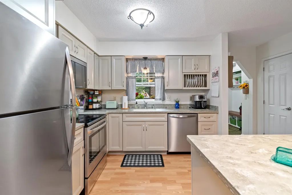 25 Woodbine By The Lake Colchester VT 05446