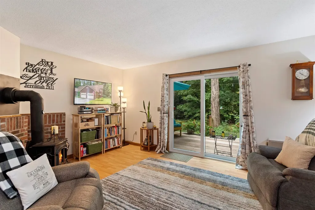 25 Woodbine By The Lake Colchester VT 05446