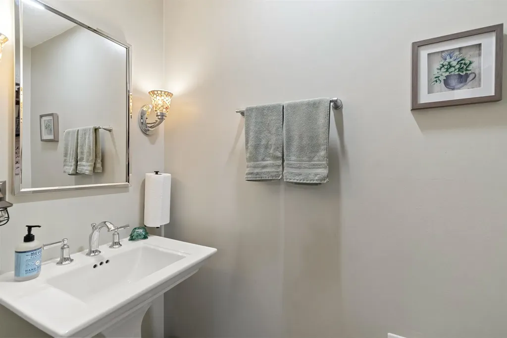 25 Woodbine By The Lake Colchester VT 05446
