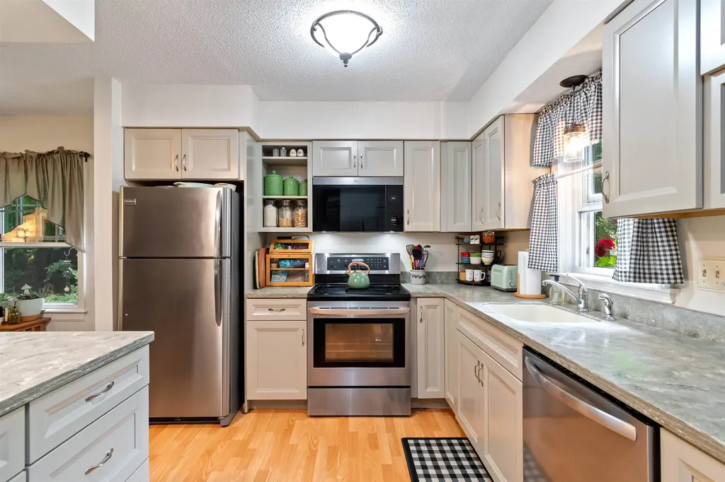 25 Woodbine By The Lake Colchester VT 05446