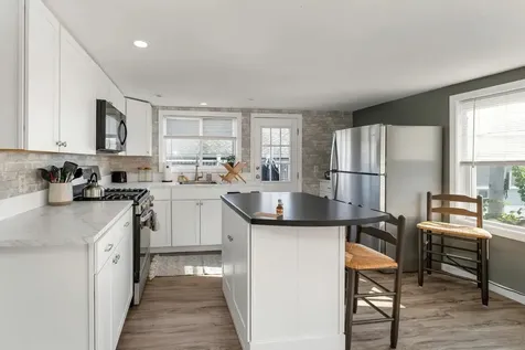 9 Cole Street Hampton NH 03840