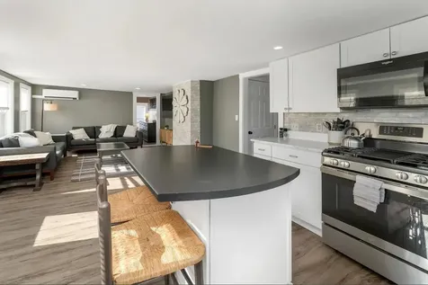 9 Cole Street Hampton NH 03840