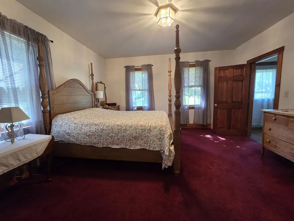 1065 Higgins Hill Road St. Johnsbury VT 05819