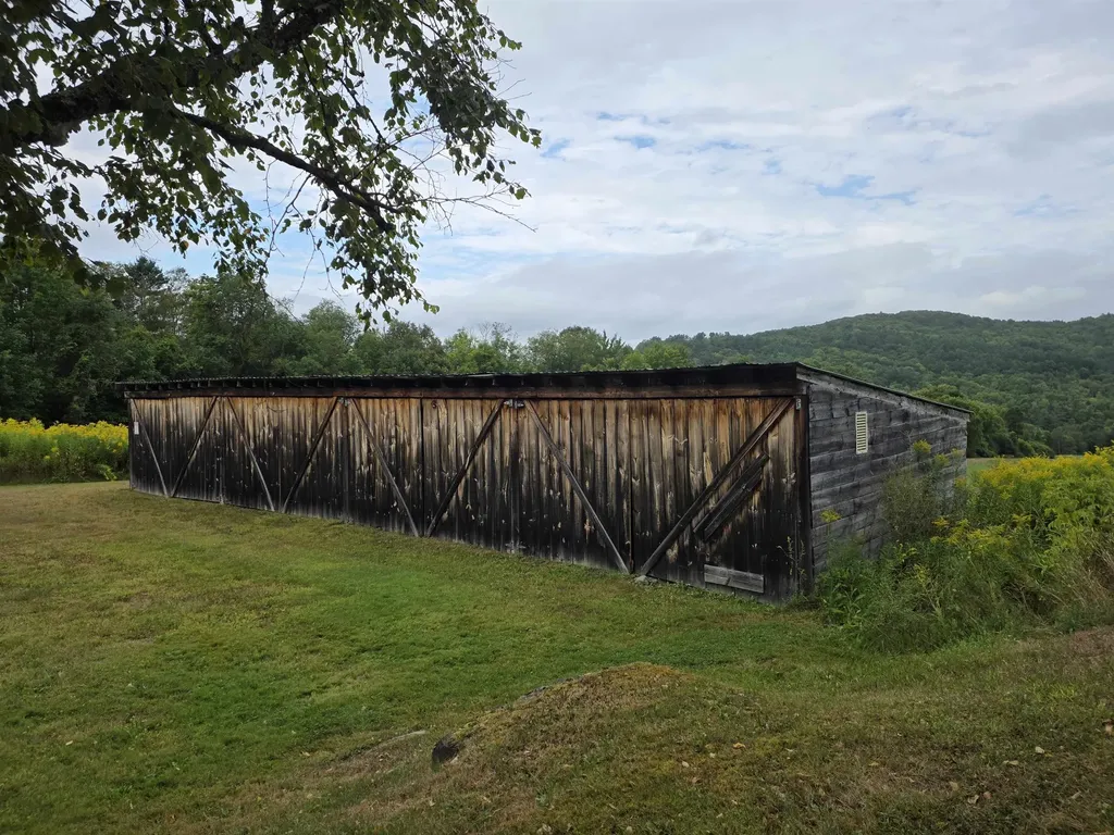 1065 Higgins Hill Road St. Johnsbury VT 05819