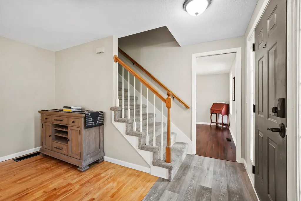 77 Gould Road Weare NH 03281