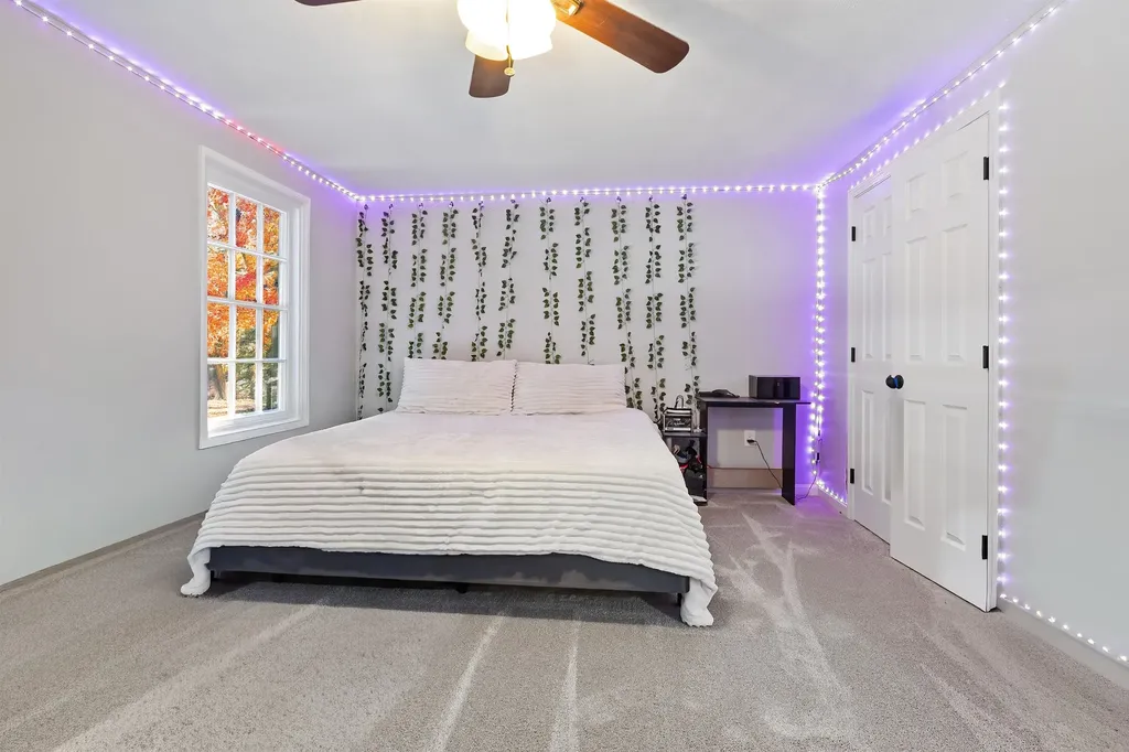 77 Gould Road Weare NH 03281