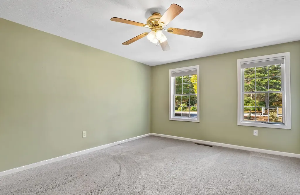 77 Gould Road Weare NH 03281