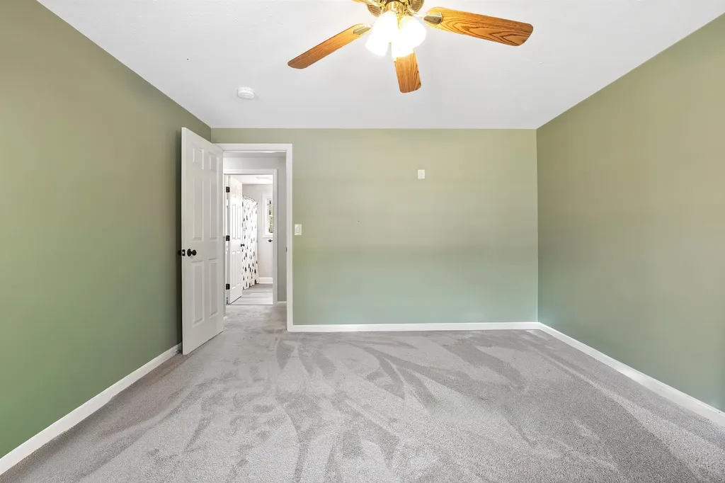 77 Gould Road Weare NH 03281