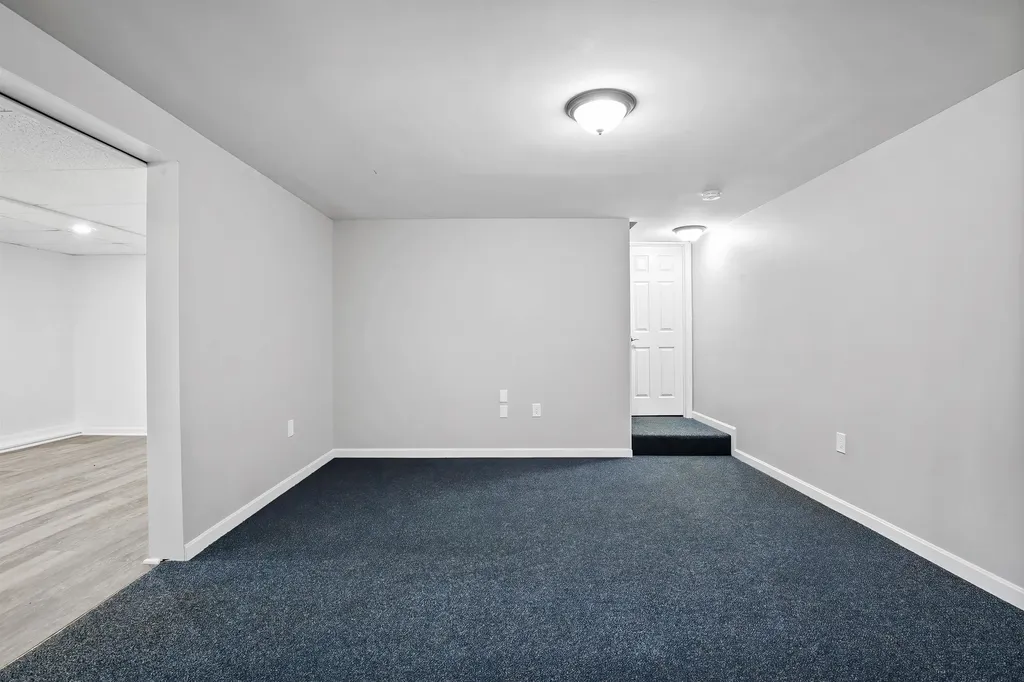 77 Gould Road Weare NH 03281