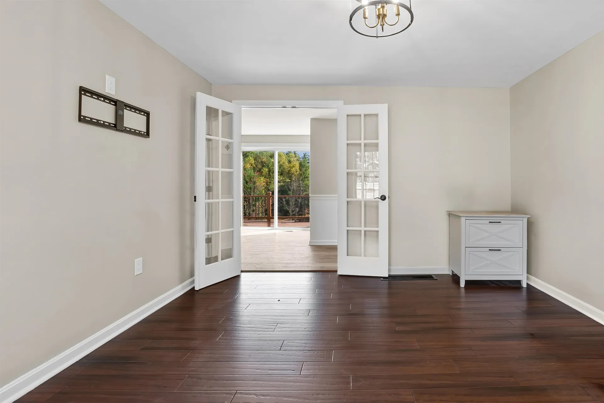 77 Gould Road Weare NH 03281