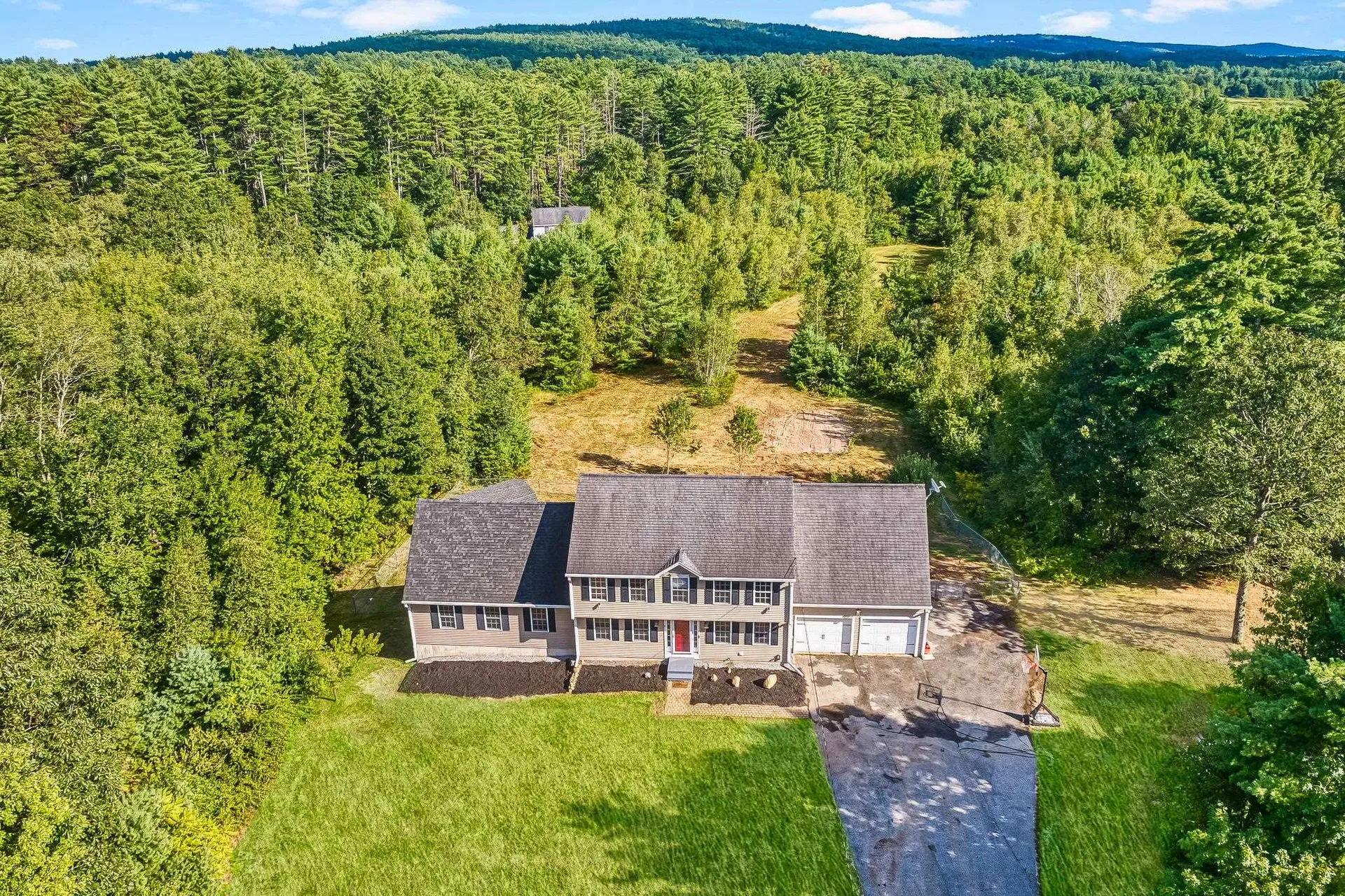 77 Gould Road Weare NH 03281