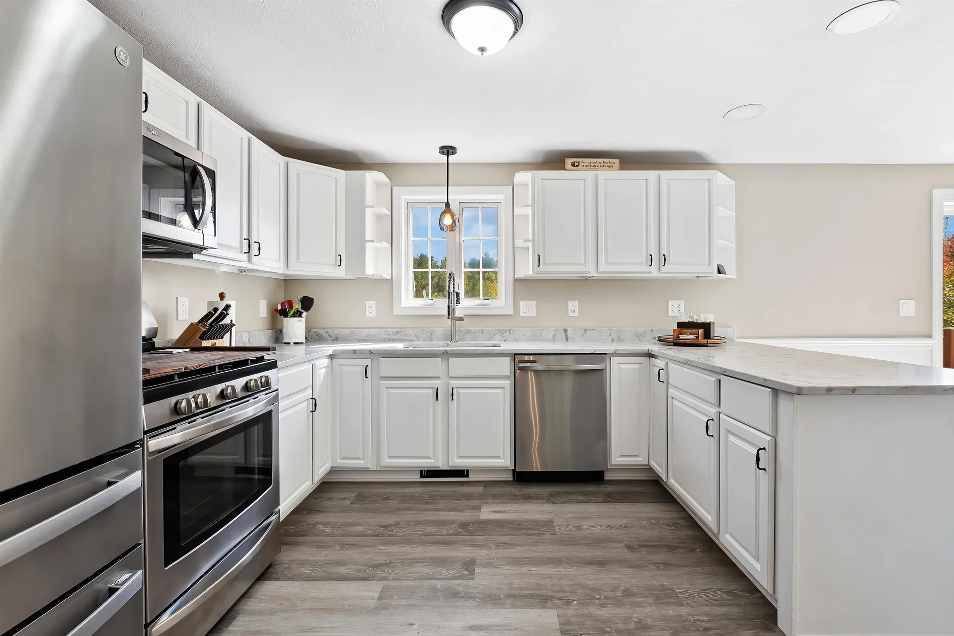 77 Gould Road Weare NH 03281