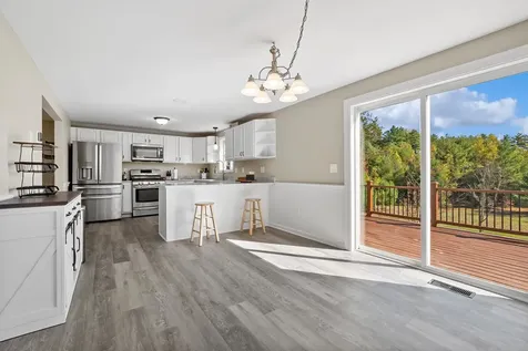 77 Gould Road Weare NH 03281