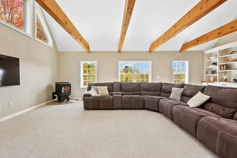 77 Gould Road Weare NH 03281