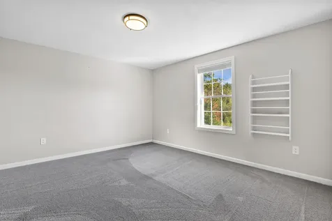 77 Gould Road Weare NH 03281