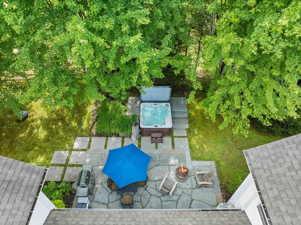 85 Smith Falls Lane Stowe VT 05672