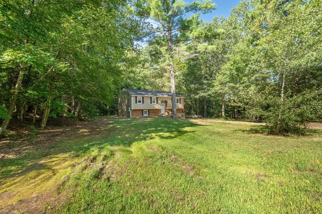 30 Diamond Lane Goffstown NH 03045