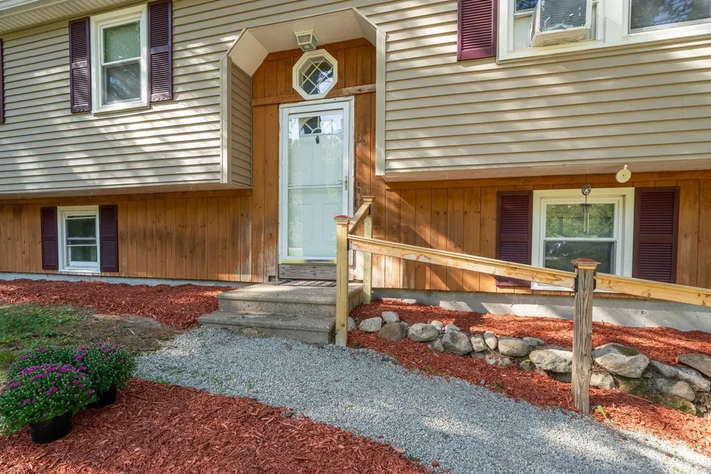 30 Diamond Lane Goffstown NH 03045