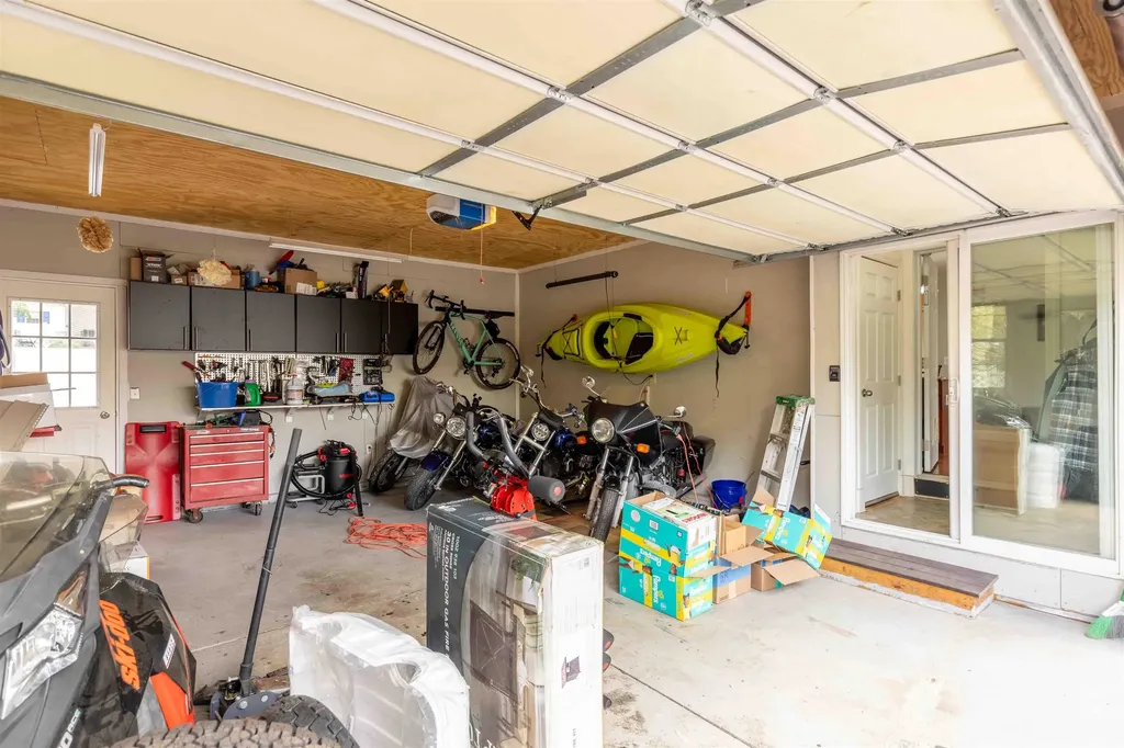 28 Palmetto Lane Laconia NH 03246