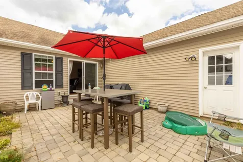 28 Palmetto Lane Laconia NH 03246