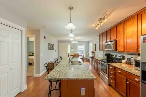 28 Palmetto Lane Laconia NH 03246