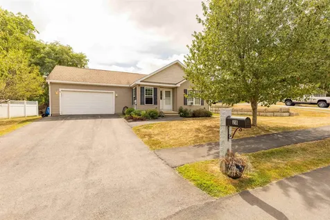 28 Palmetto Lane Laconia NH 03246