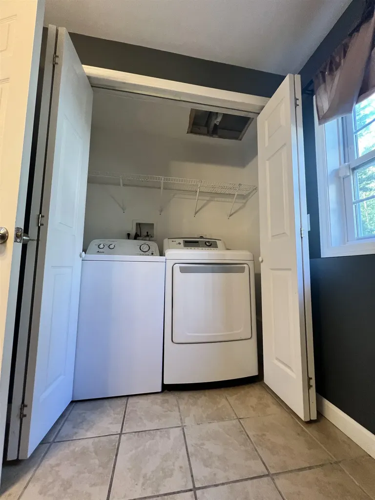 19 West Shore Avenue Manchester NH 03109