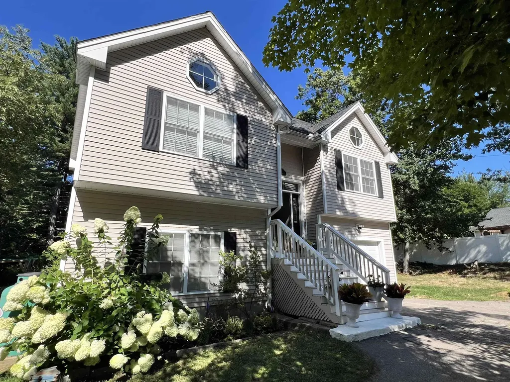 19 West Shore Avenue Manchester NH 03109