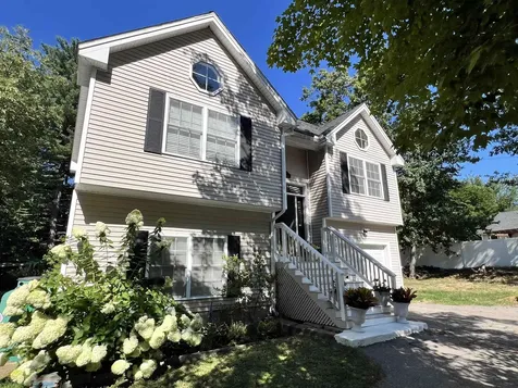 19 West Shore Avenue Manchester NH 03109