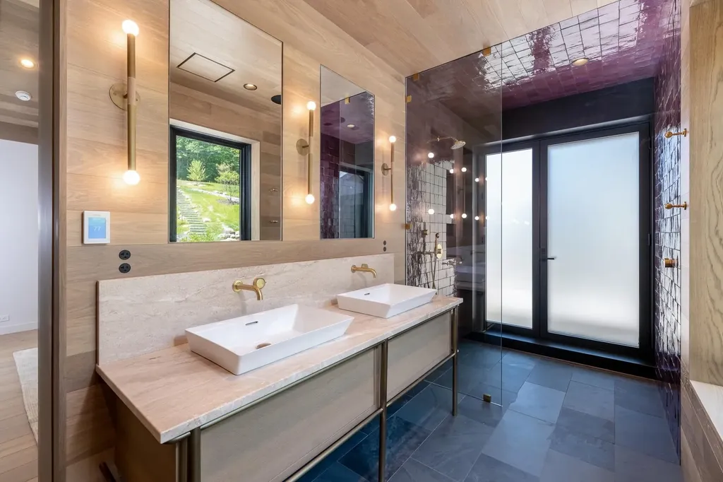 164 Edgewater Drive Gilford NH 03249