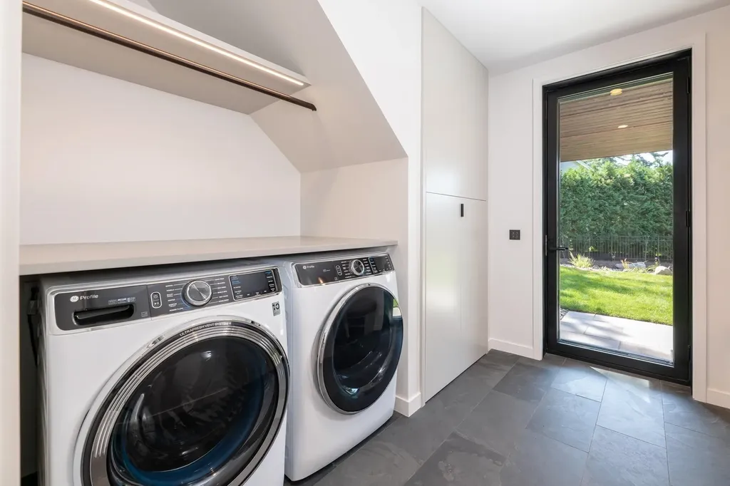 164 Edgewater Drive Gilford NH 03249