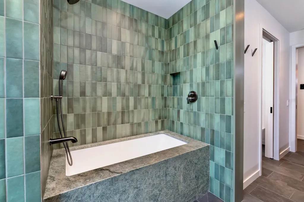 164 Edgewater Drive Gilford NH 03249