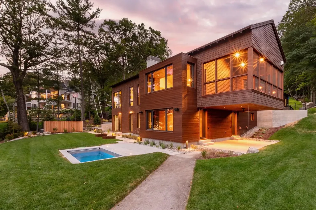 164 Edgewater Drive Gilford NH 03249