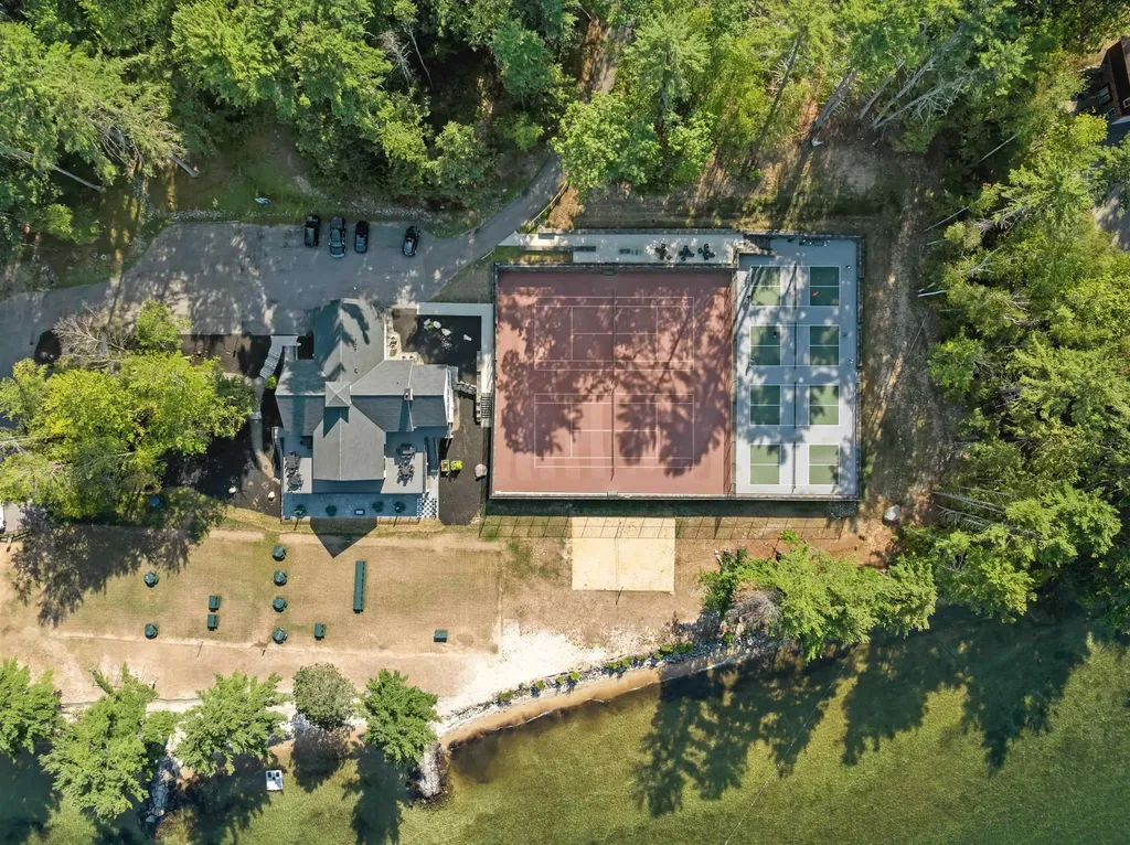 164 Edgewater Drive Gilford NH 03249