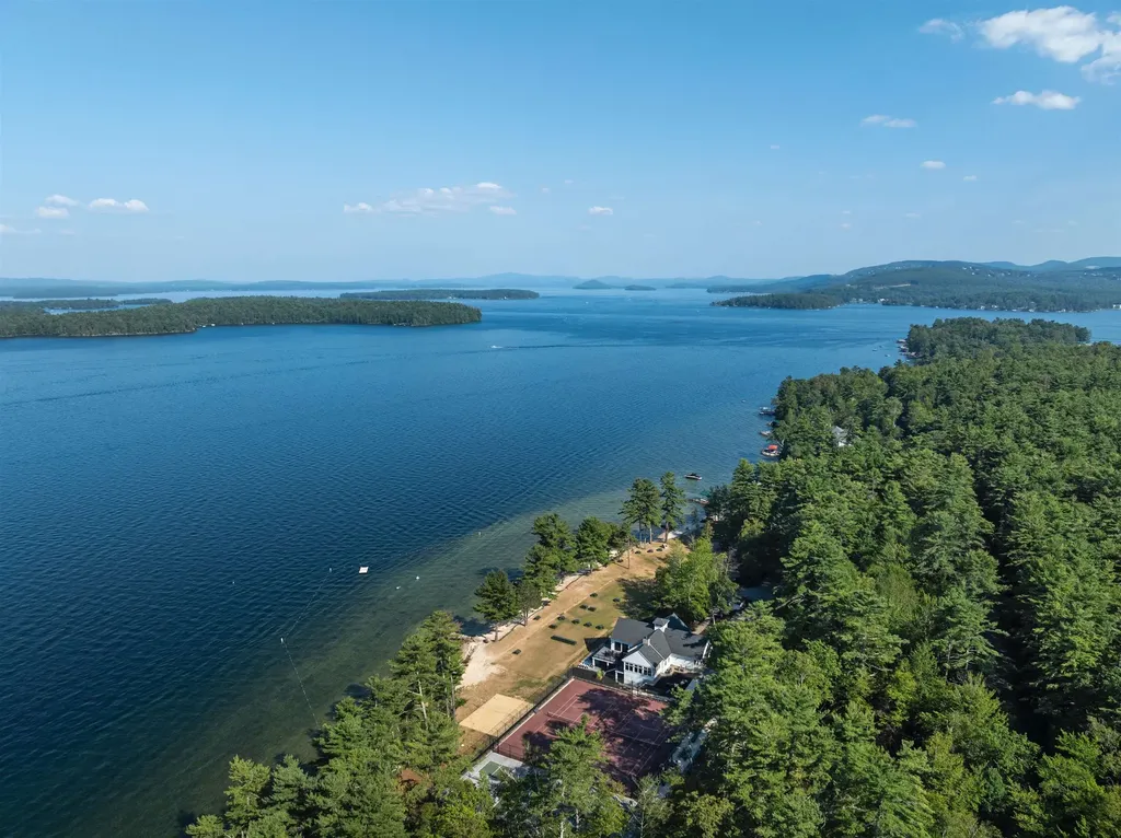 164 Edgewater Drive Gilford NH 03249