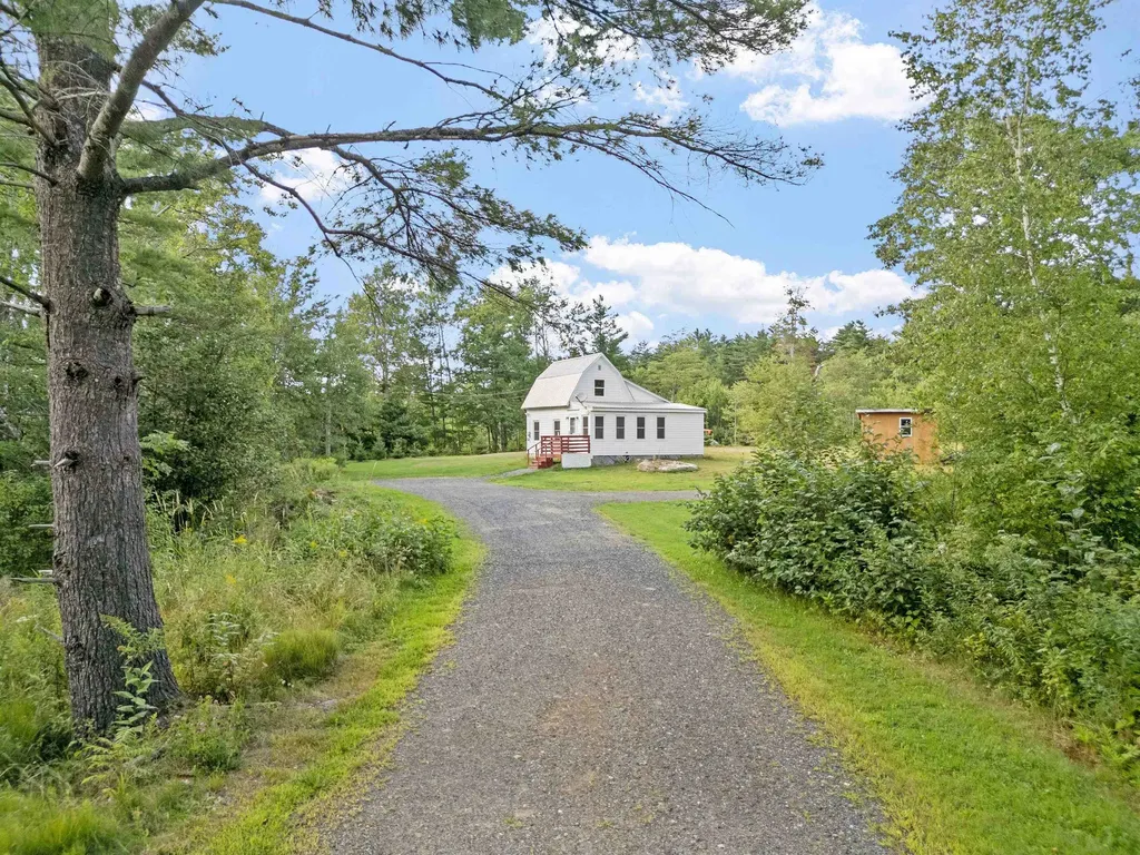 2877 Mount Moosilauke Highway Haverhill NH 03780