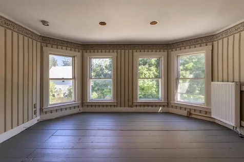 26 Main Street Chester VT 05143