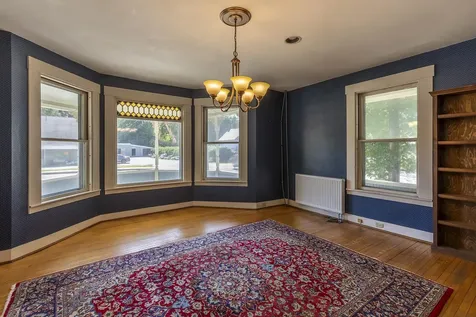 26 Main Street Chester VT 05143