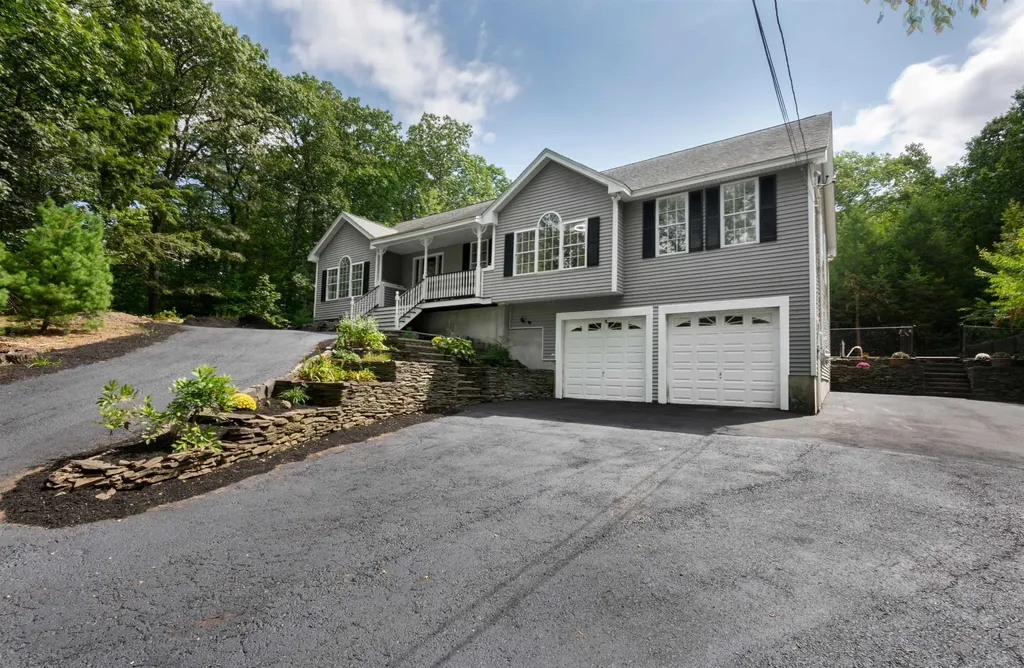 57 Governor Dinsmore Road Windham NH 03087