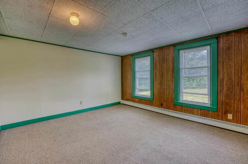 407 Route 3 N Carroll NH 03595