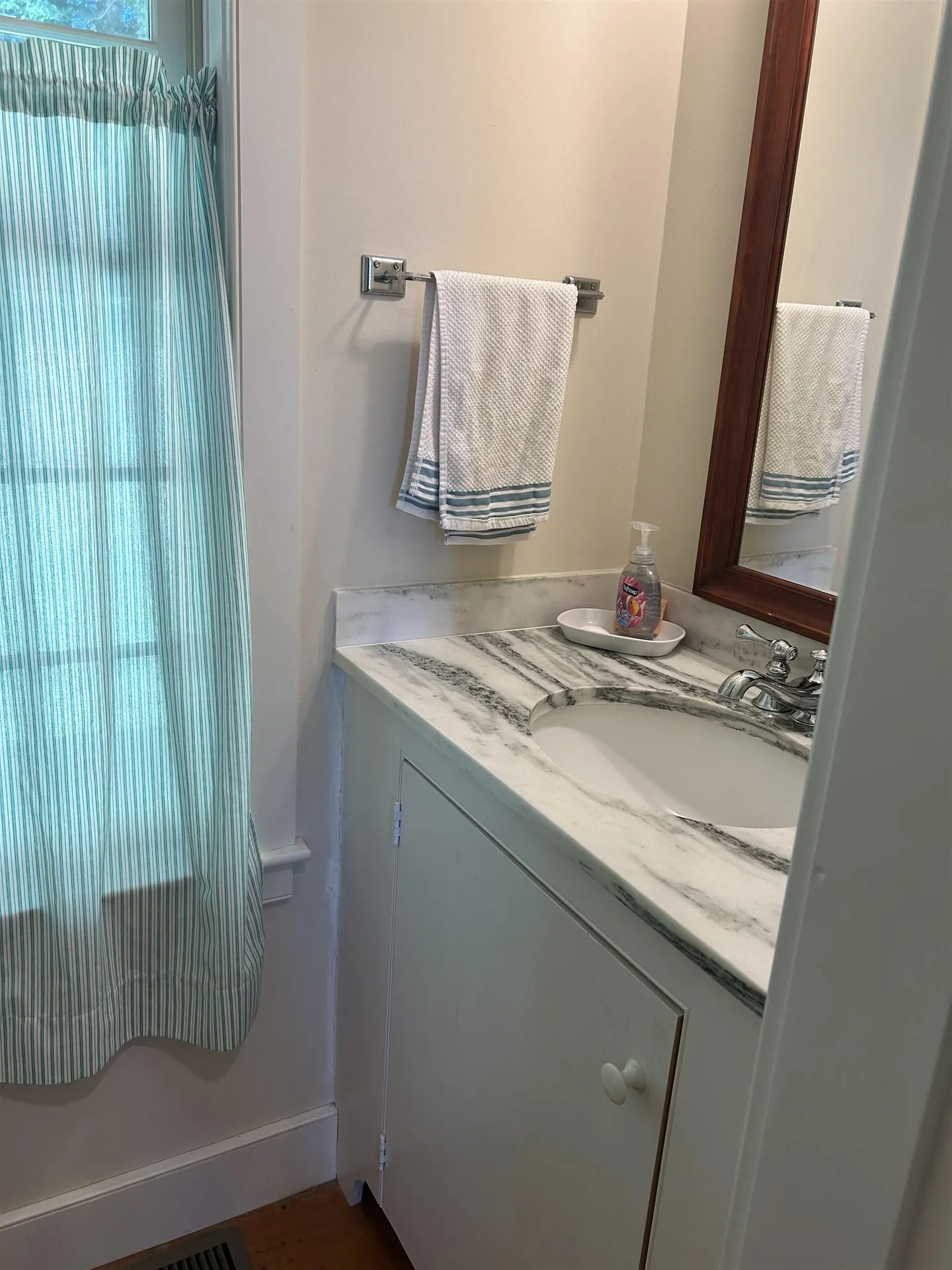 923 Landgrove Road Londonderry VT 05148