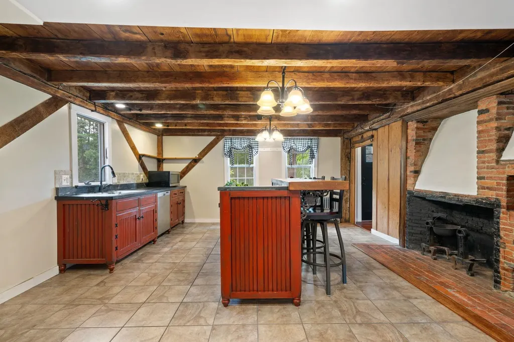 132 Maple Avenue Atkinson NH 03811