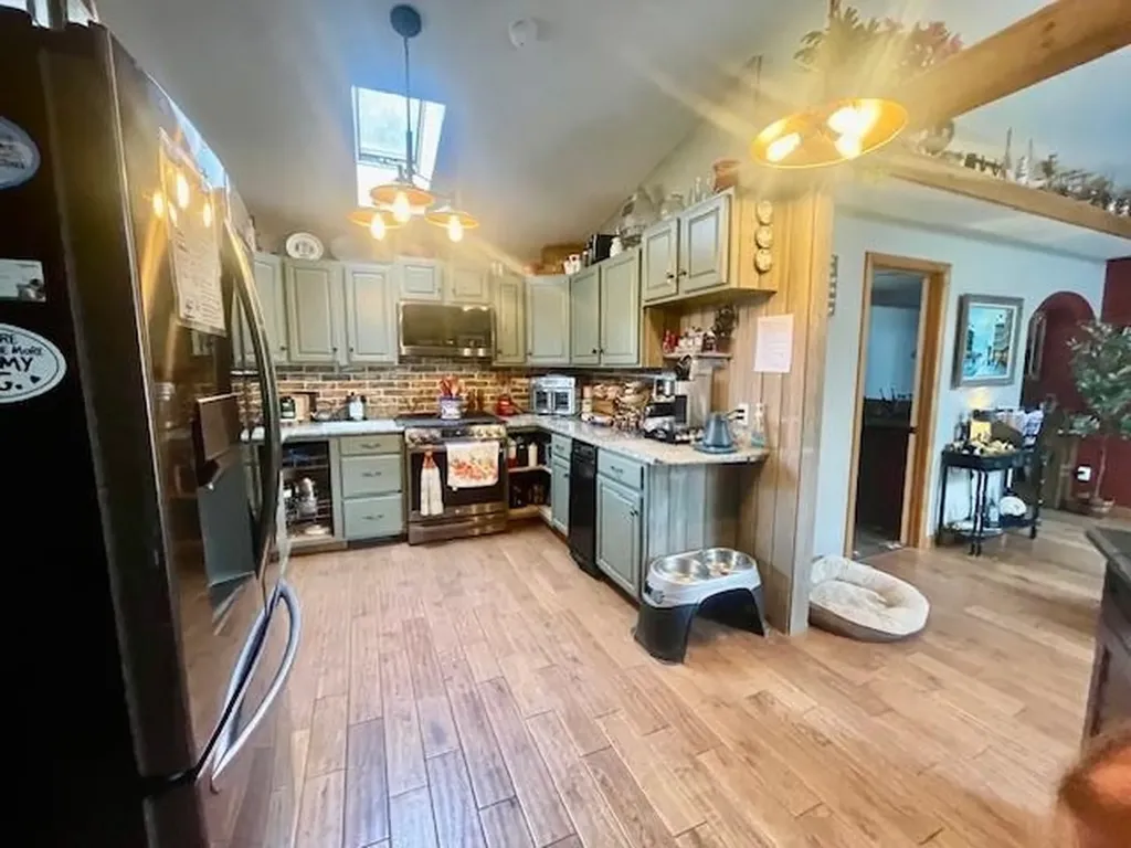 85 Jason Avenue Jefferson NH 03583