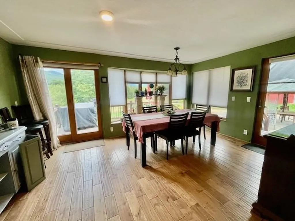 85 Jason Avenue Jefferson NH 03583