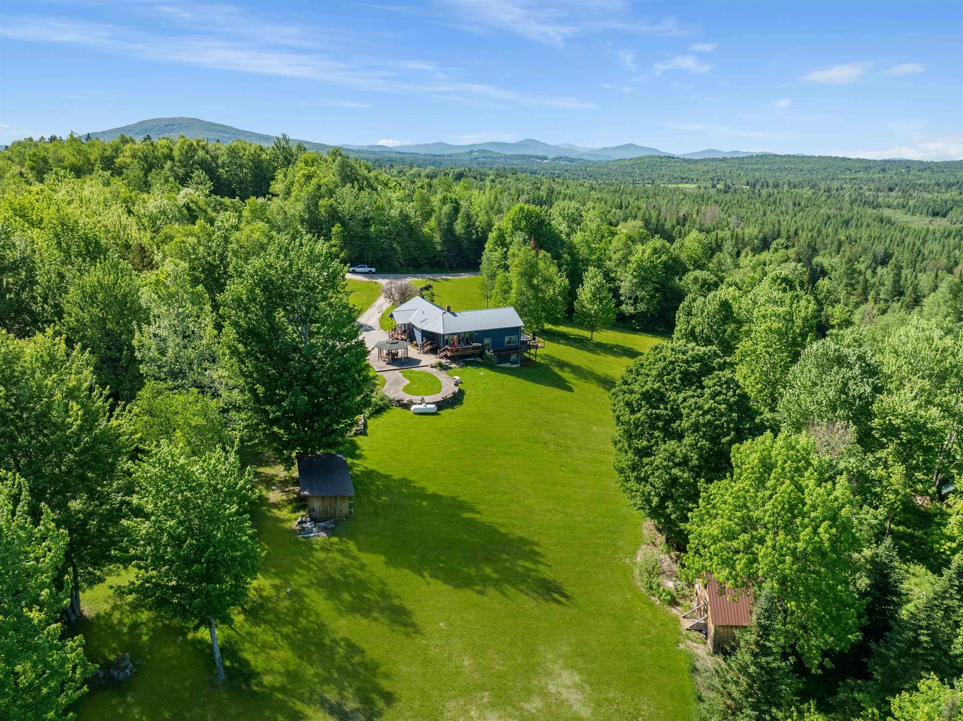 85 Jason Avenue Jefferson NH 03583