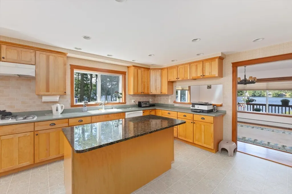 31 Moose Lane Rindge NH 03461