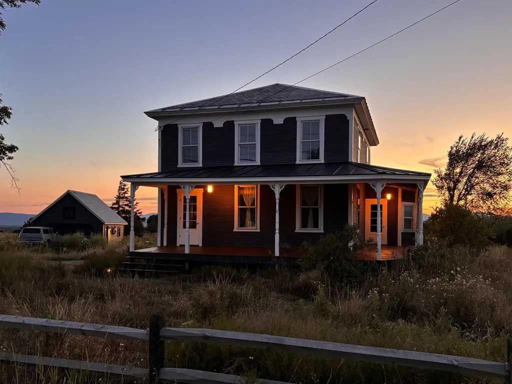 5018 Vt Route 22a Addison VT 05491