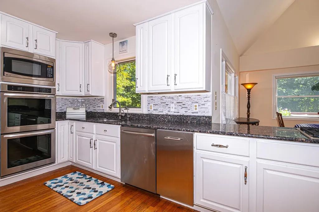 166 Burkehaven Hill Road Sunapee NH 03782