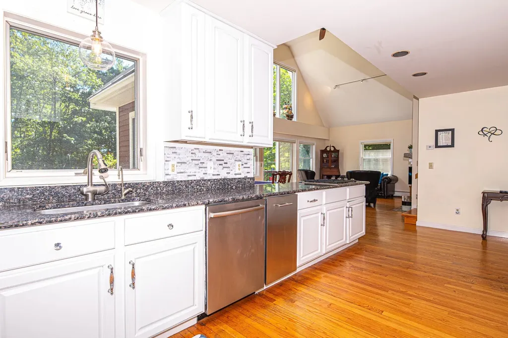 166 Burkehaven Hill Road Sunapee NH 03782