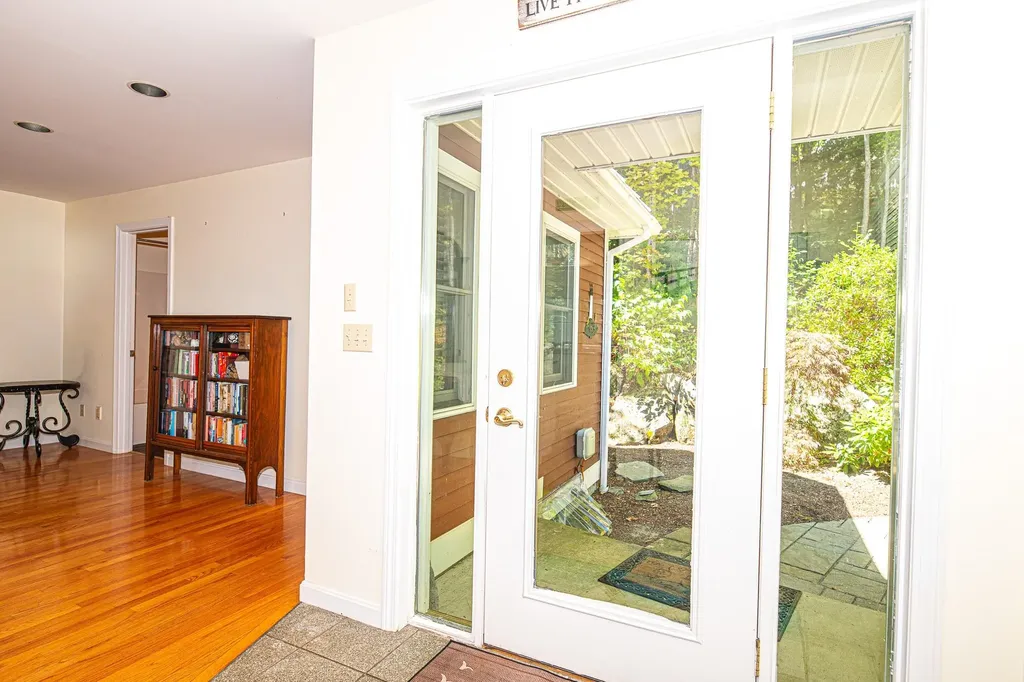 166 Burkehaven Hill Road Sunapee NH 03782